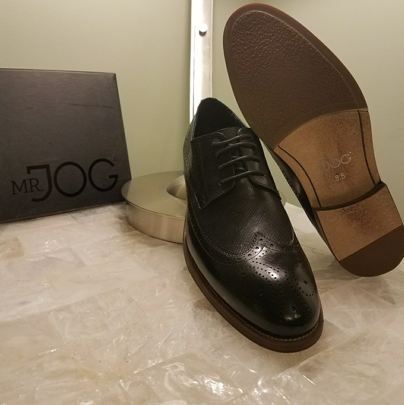 Shoes - Picture 4 of 6